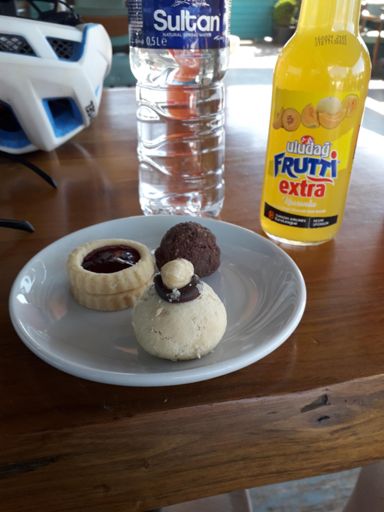 Şu kurabiye kanunen yasak.