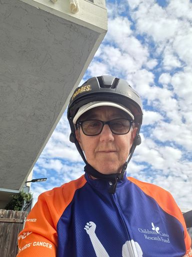 Sporting the jersey and getting in the miles on a day off!