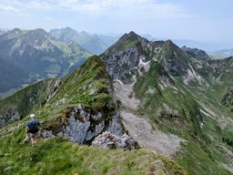 Crêtes au dessus du Schwarzsee : Fochsenflue et Chörblispitz