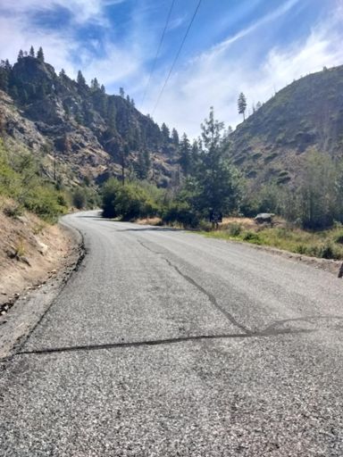 The first mile of Mud Canyon was paved ... and beautiful.