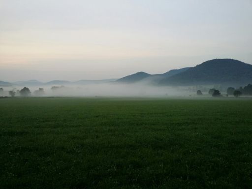 Poranek w Kotlinie Kamiennogórskiej