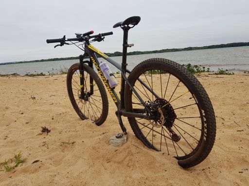 A ESPANHOLA MONDRAKER😍