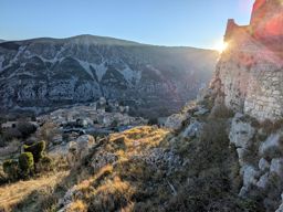 Montagne du Cheiron avec ma soeur