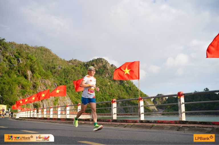 Race image