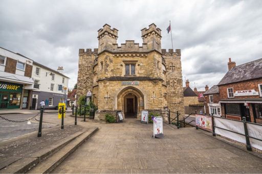 ⬆️ Buckingham (google images)