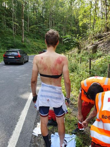 Deilig med gratis behandling av Røde Kors hjelpekorps!