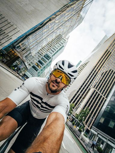 Got a selfie and a kom.