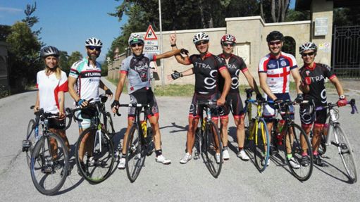 ...al centro manca Giulio, sempre in ritardo!