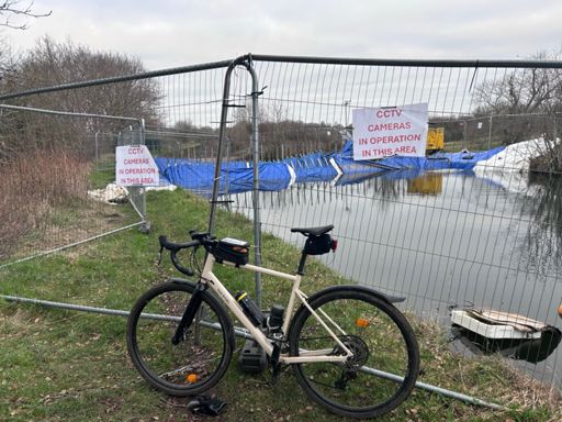 Revisiting the canal breach almost a year on and not much seems to have been done water is pumped off the breached section and taken away by a water tanker , think it must be near impossible to dam off the closed section , the steel work need replacing also a better type of bottom not just puddle clay !