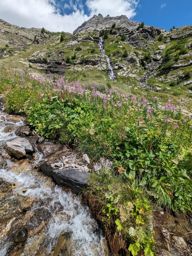 Lacs des Estaris, roc Dolion et retour par Prapic