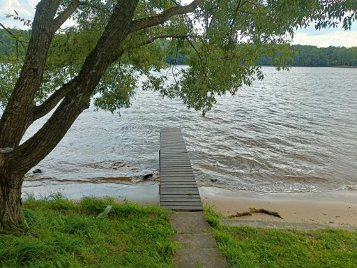 Пляж в посёлке Чивирево, откуда начинается тропа "Вдоль моря" 