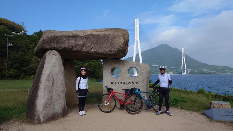 サイクリストの聖地 記念碑。