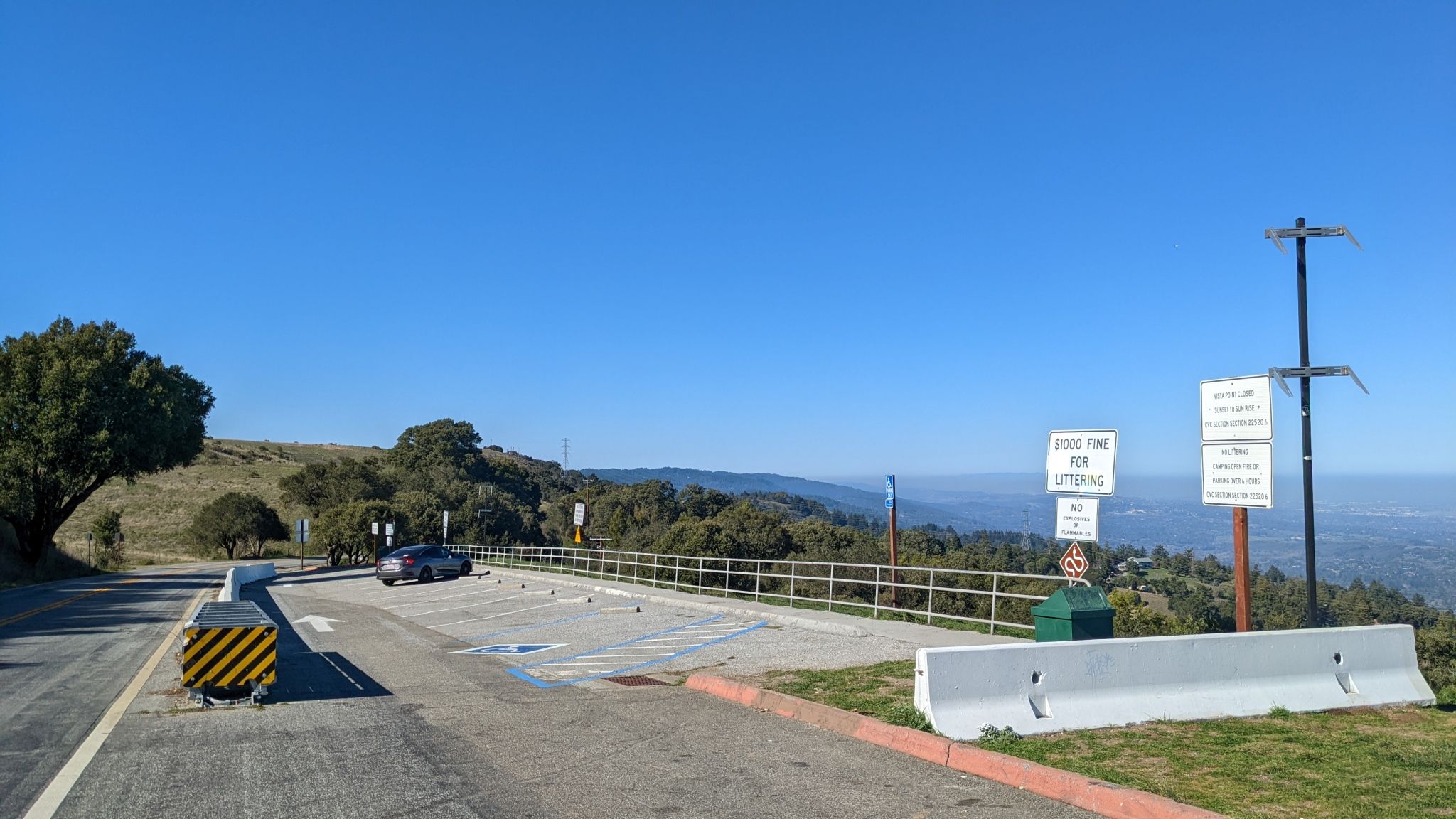 CalTrans finally gave-up on those silly automatic gates and opened-up the Vista Overlook. The project should have taken 6 mos but they closed it for 5 and a half years due to the gates.