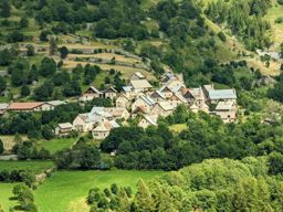 Lacs des Estaris, roc Dolion et retour par Prapic