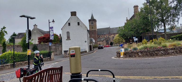 And Dunblane's cathedral, which I will spend more time on next visit, when not pressed for time to cycle 63 miles, which turned out to be more.
