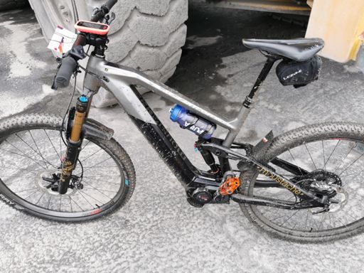 Dans les carrières, le vtt même pas sale.