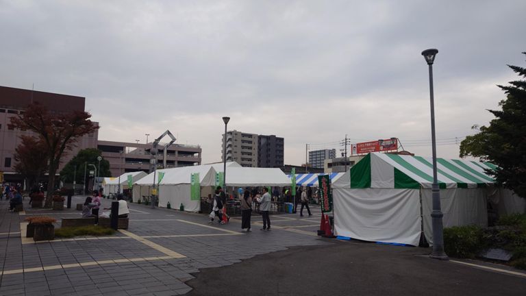 帰りに駅前でやってた「いきいきこまき」を見て、