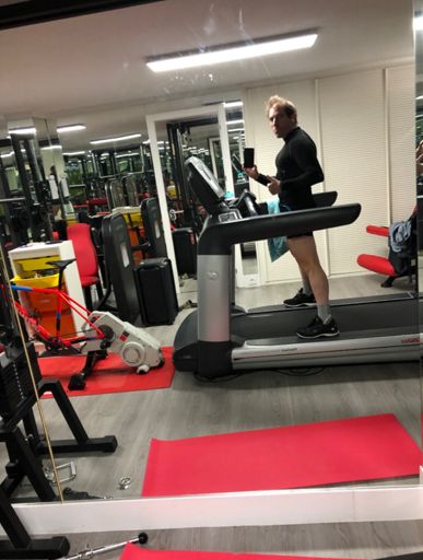 70 minutos cinta. Una hora pesas. Miércoles 1 de abril.