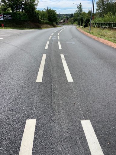 Super la piste cyclable , sortie de l’aigle /la ferté.👏👎
