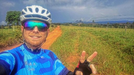 Morro da Mesa laaaa no fundo