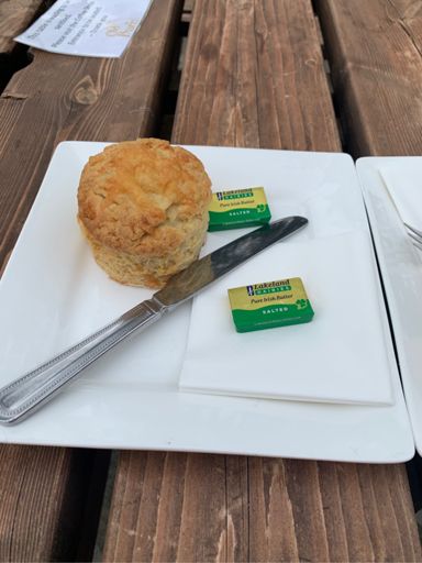 Warm cheese scone 😋