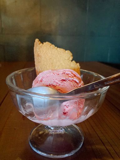 アイスも美味しかった😋今度はケーキセット食べよー