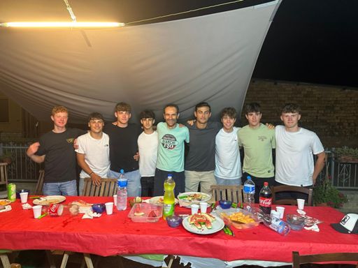 L"altra settimana con giovani  ,trova l"intruso ❤️