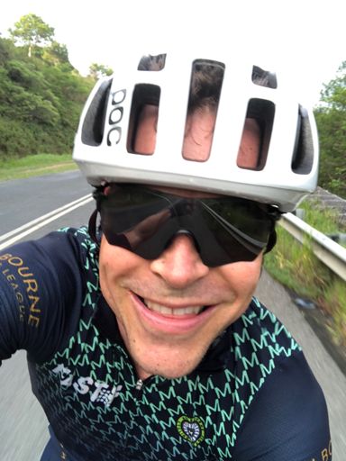 Hard not to smile when it’s 7am on New Years Day, 25C, and you’re rolling down a beautiful road at 65km/h... 👌