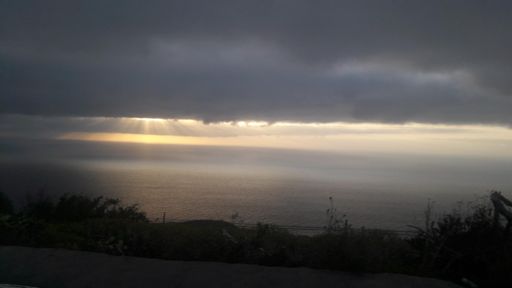 Amaneciendo. Foto en marcha, no se ve del todo bien