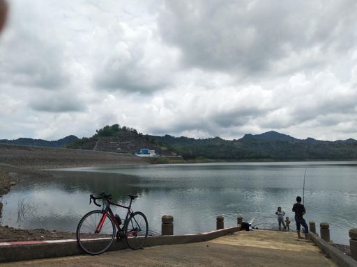 Mau mancing, renang, silakan 😀