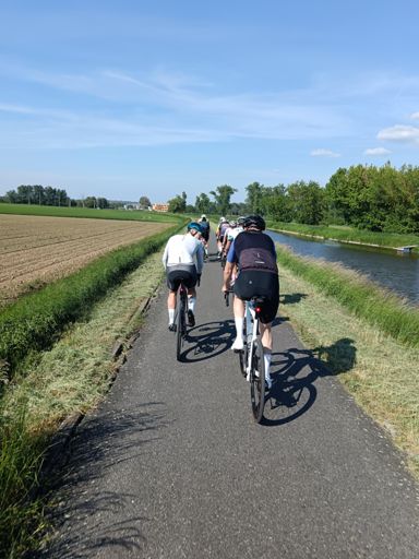 Potěšilo, že někteří kluci se přišli pozdravit a ukázat aspoň na skok 😊