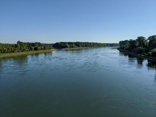 Erste 'Landmarke', der Rhein bei Germersheim