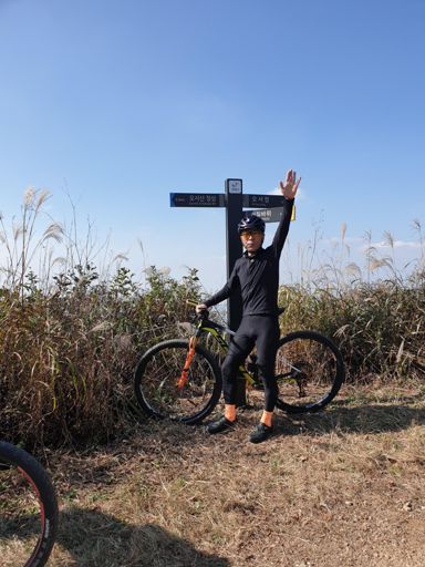 찍고 보니 남의 잔차랑 찍었네..광주에서 온 팀.