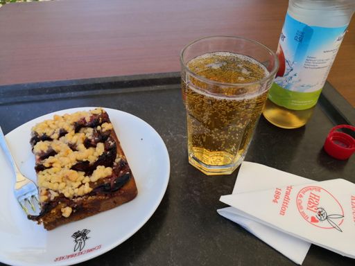 Datschi-Zeit und Kaltes gegen den Durst