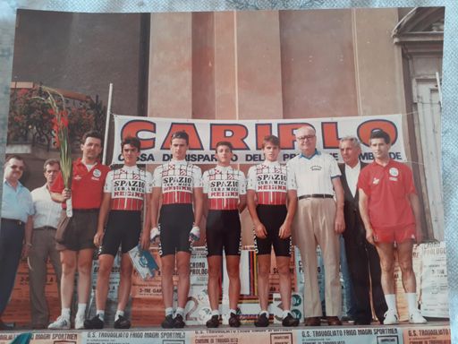 Primo giro a tappe internazionale
3 tre bresciana cat.juniore 87 
Spazio Ceramica 💪💪💪💪
Ds.Farabegoli,Fiori,Io,Vergnani,Casadei Massaggiatore