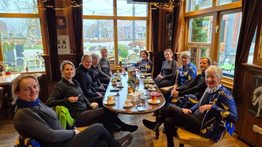 Op de koffie en 🎂bij “Irma” 😋😋