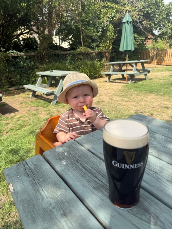 Lunch Walk - short dog walk and pub stop