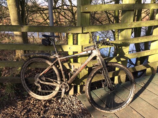 Note front wheel ! Now original ( tubeless )