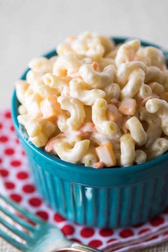 Better get some of the mayonnaise salad Nance Pinterested after Barre class before it’s all gone. ☝🏽