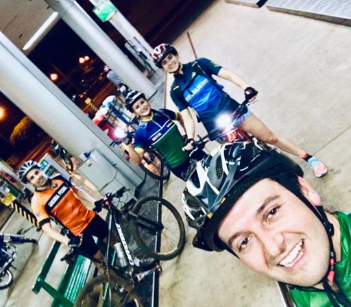 Única foto, 😂😂resolveram pedalar fortíssimo 😫🥺😎
