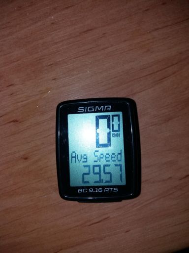 Strava pekne keca...ubira kilometry a tudiz i prumerku, na druhou stranu pridava prevyseni, coz zahreje u srdenka 😀