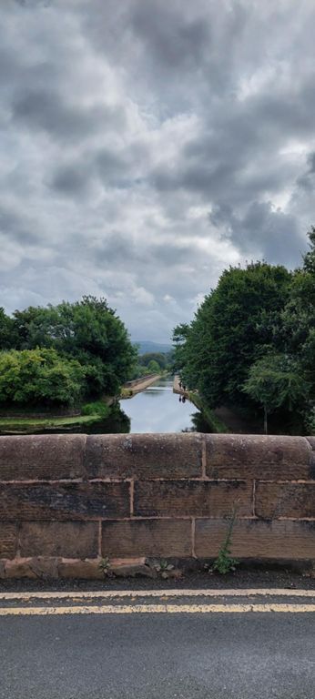 1797 Grade I listed Lune Aqueduct which takes the Lancaster Canal over the River Lune on our right/south east of our route.   https://en.wikipedia.org/wiki/Lune_Aqueduct