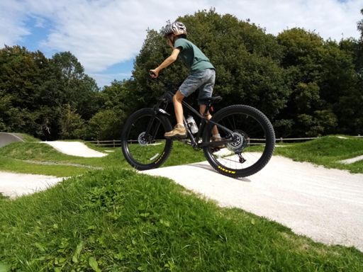 Ewan on new MTB