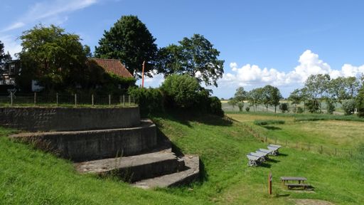 Hegebeintum. Hoogste terp in Friesland.