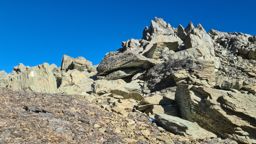 Pointe de Vouasson par le lac bleu et le glacier. Retour par le mont de l’étoile