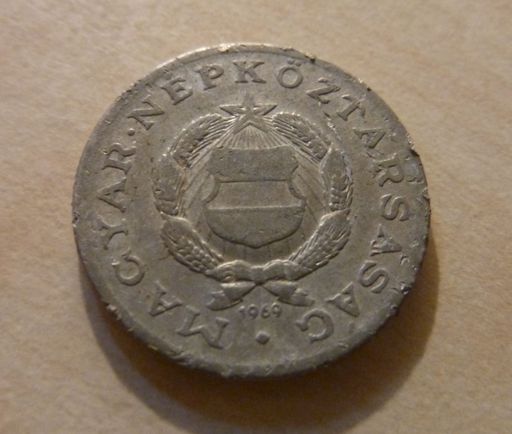 Ez még nálam is régebbi kiadás! :)