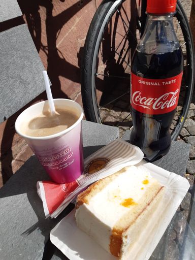 Das große Glück eines jeden Radlers 😋☕🍰