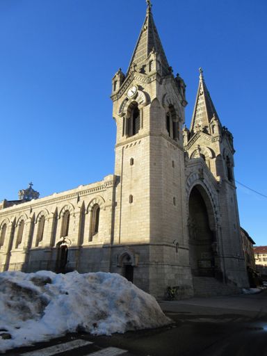 Ce tas de neige, il n'est pas encore prêt de disparaître 😁