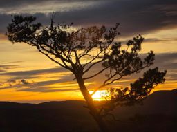 Lever de soleil à la pierre d’Appel