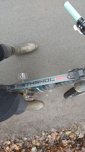 So sieht man aus, wenn man offizielle Kahlgründer Fahrradwege fährt